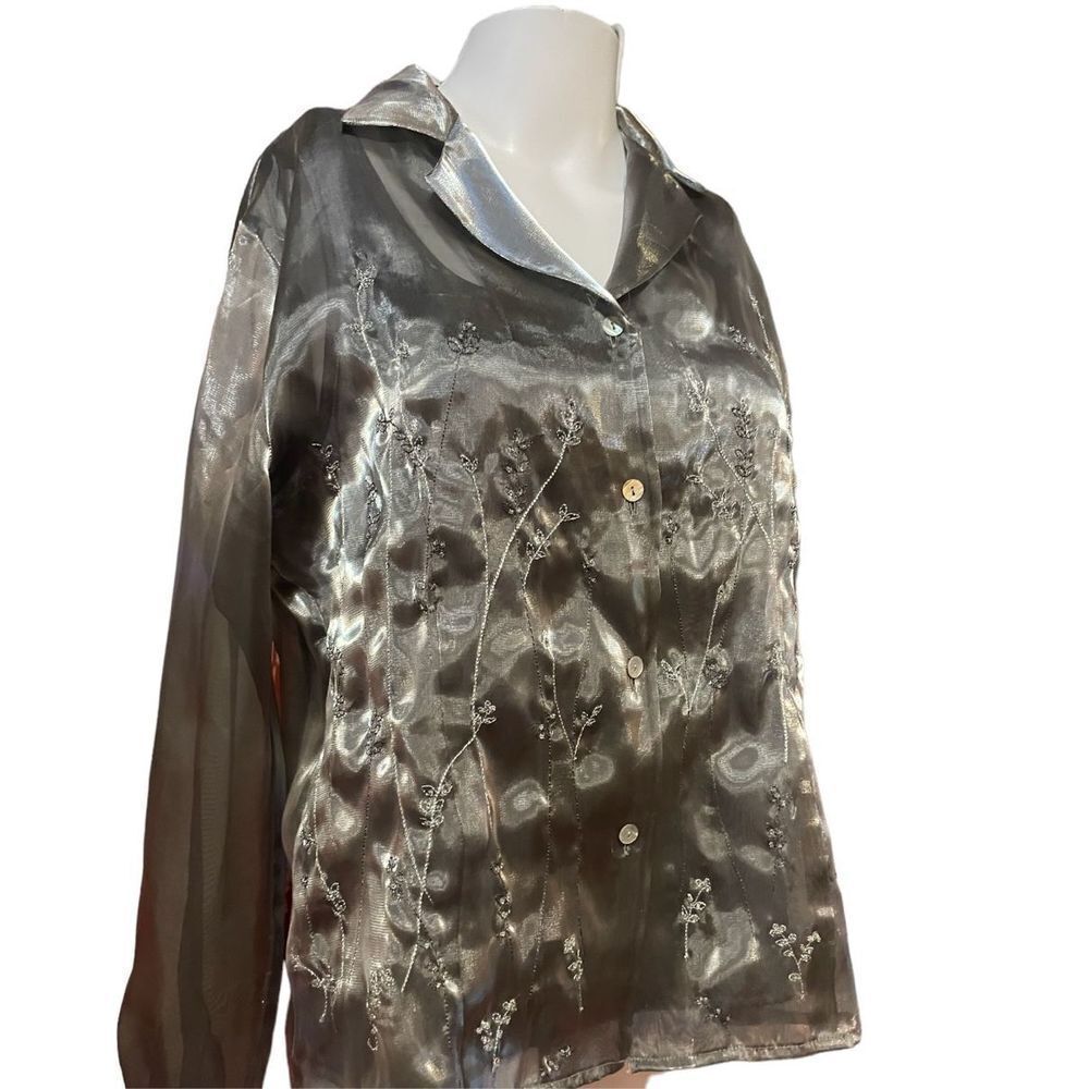 Womens Silver Embellished Button Up Blouse SZ M Floral Beaded